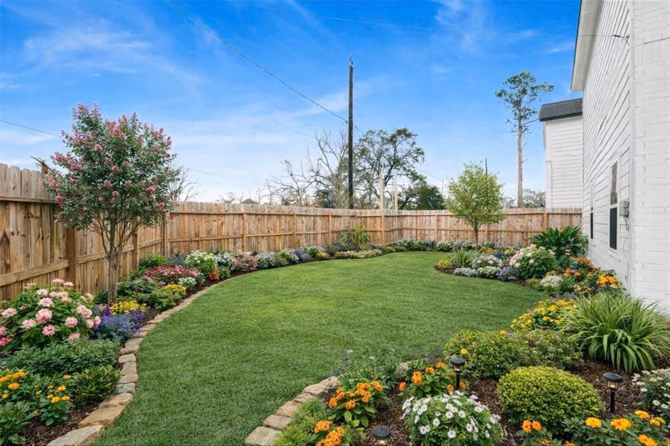 Photo 5 of 6320 Laura Koppe Road, Houston, TX