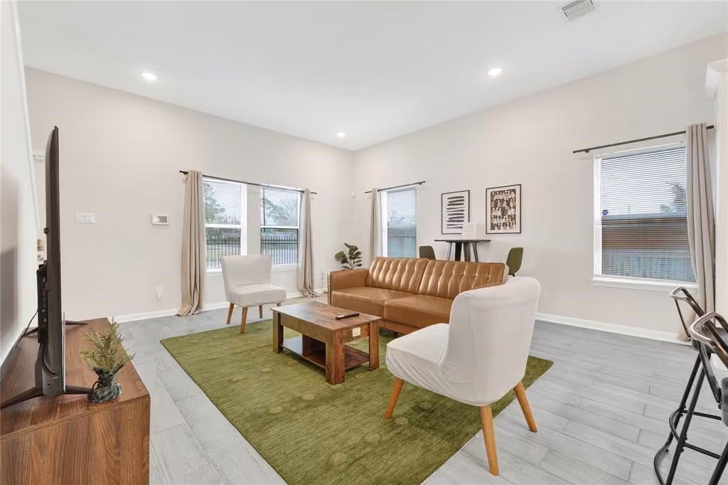 Photo 7 of 6320 Laura Koppe Road, Houston, TX