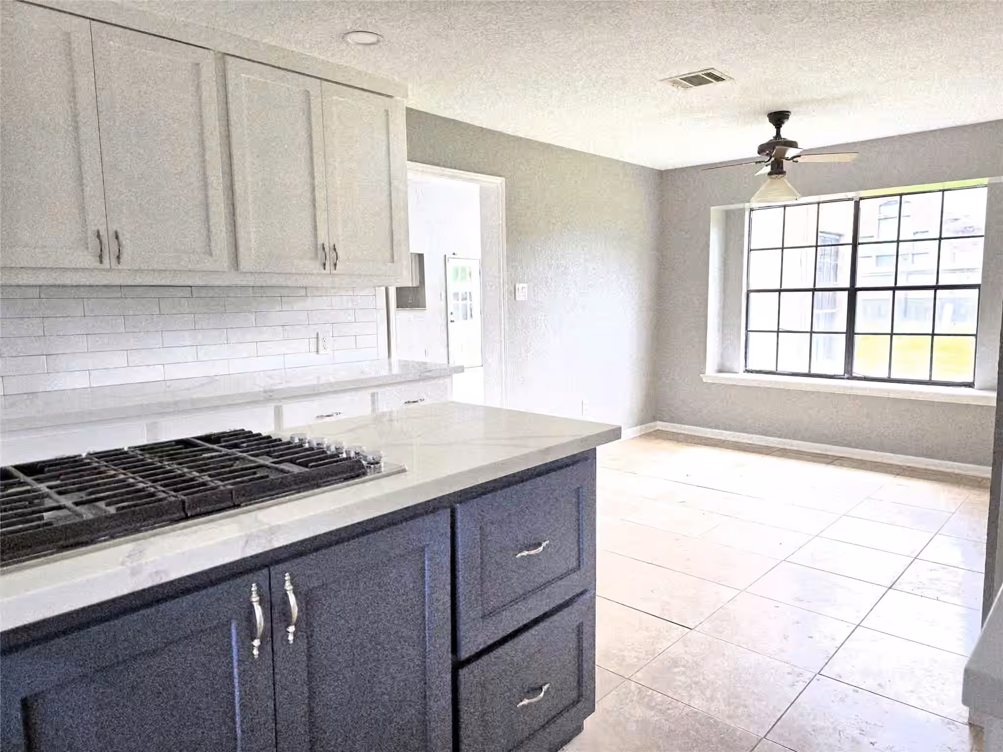 Photo 3 of 7244 Edgewater Drive, Willis, TX