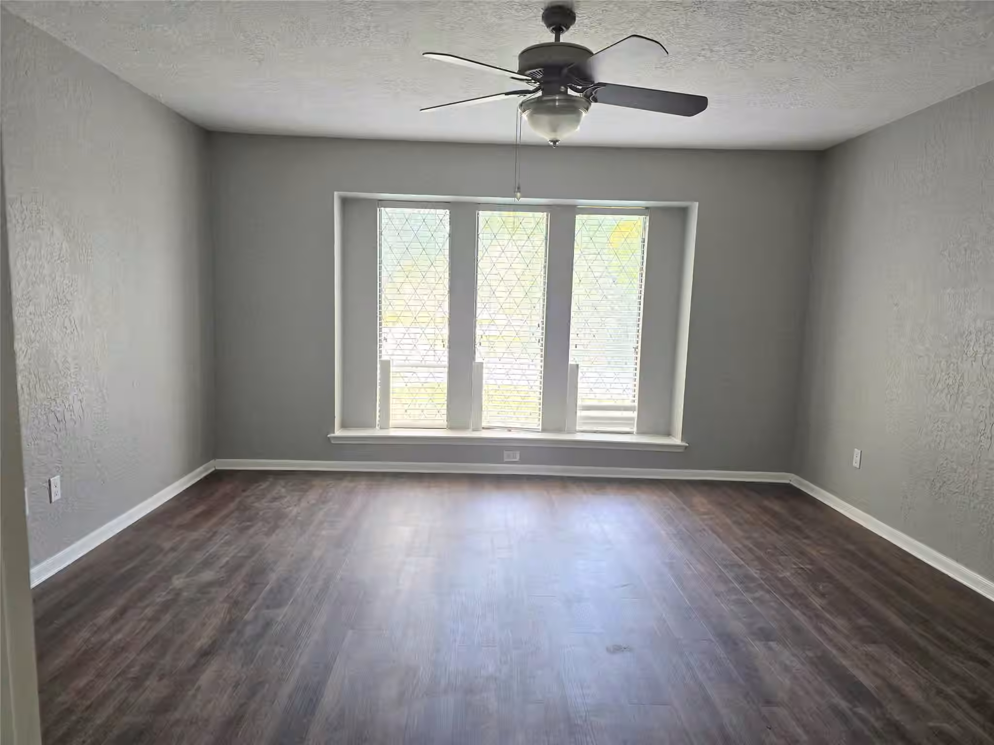 Photo 7 of 7244 Edgewater Drive, Willis, TX