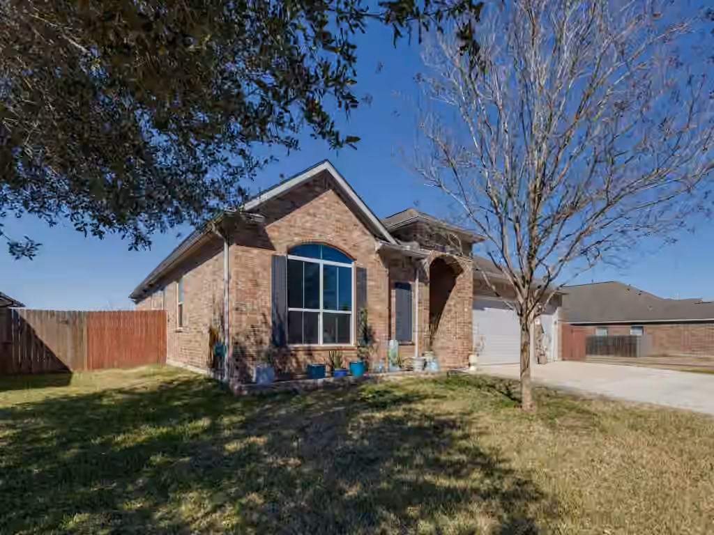 Photo 3 of 3219 Birkhill Court, Bay City, TX