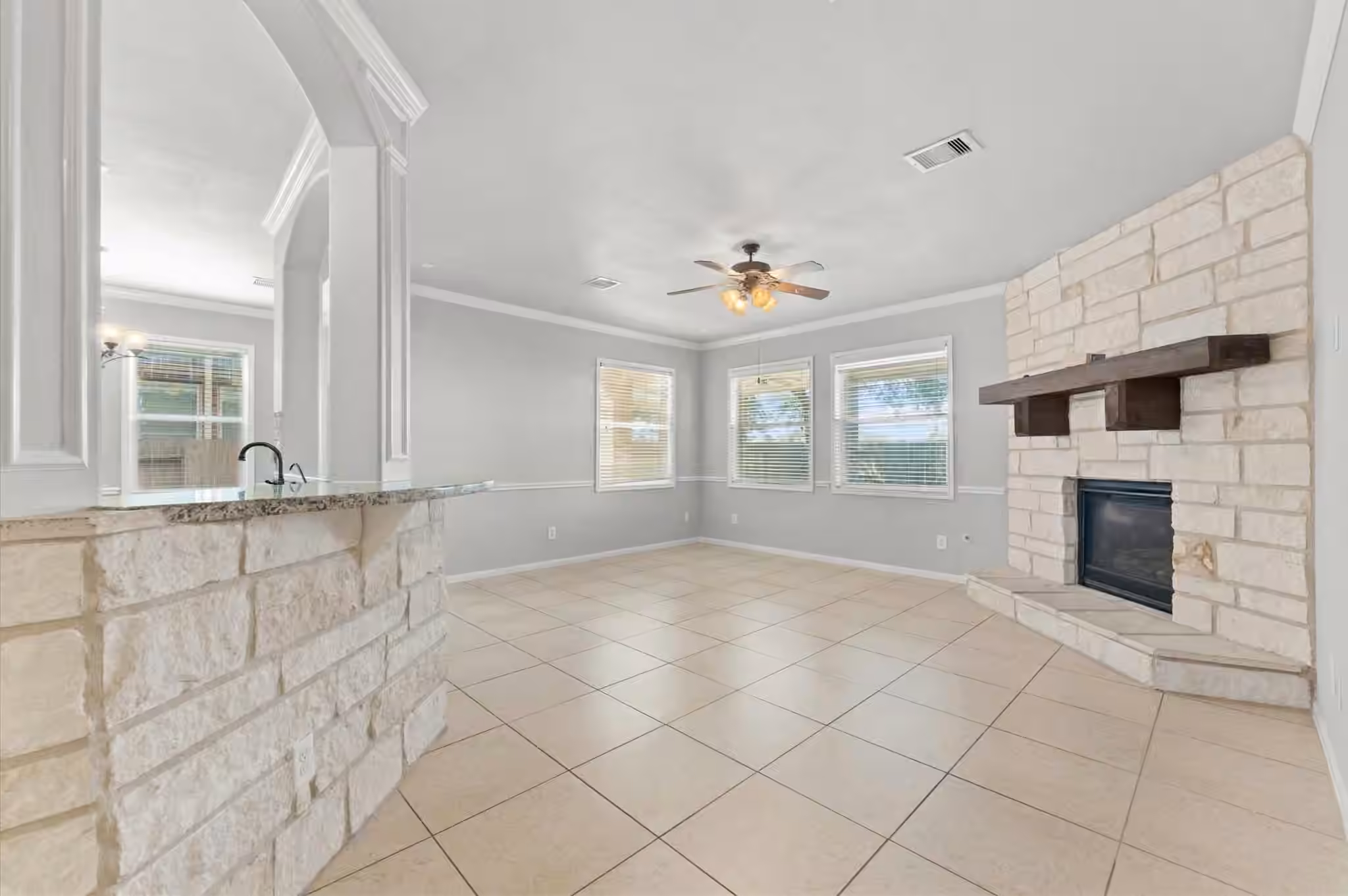 Photo 6 of 24102 Rosalia Court, Richmond, TX