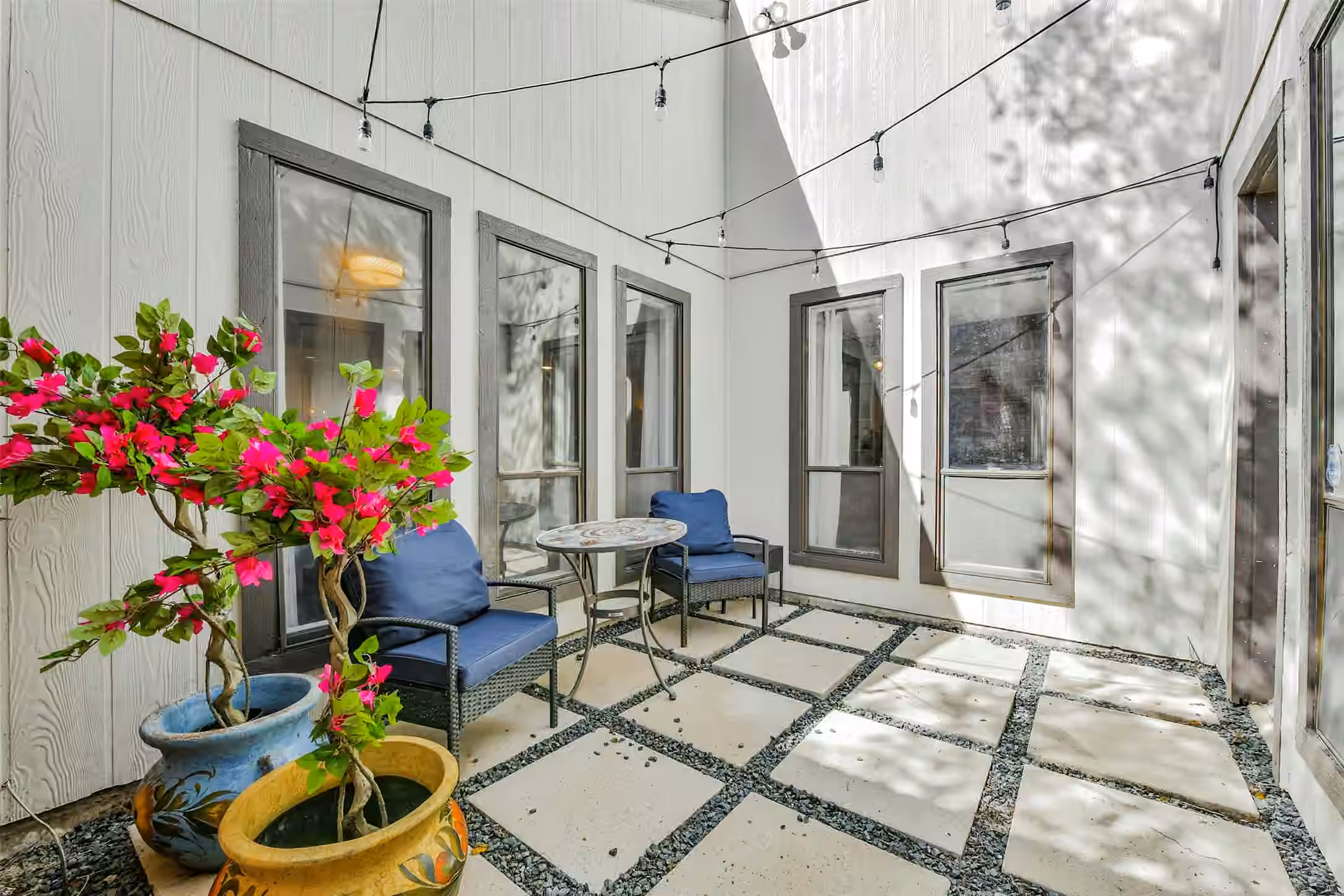 Photo 4 of 15719 Stonehaven Drive, Houston, TX
