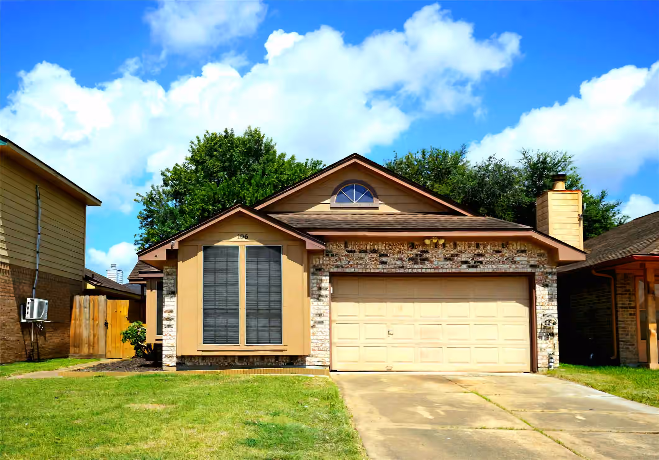 Photo of 106 Coffee Lane, Lake Jackson, TX 77566