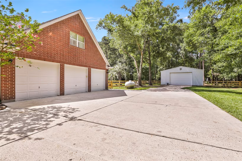 Photo 6 of 29503 Commons Superior Drive, Huffman, TX