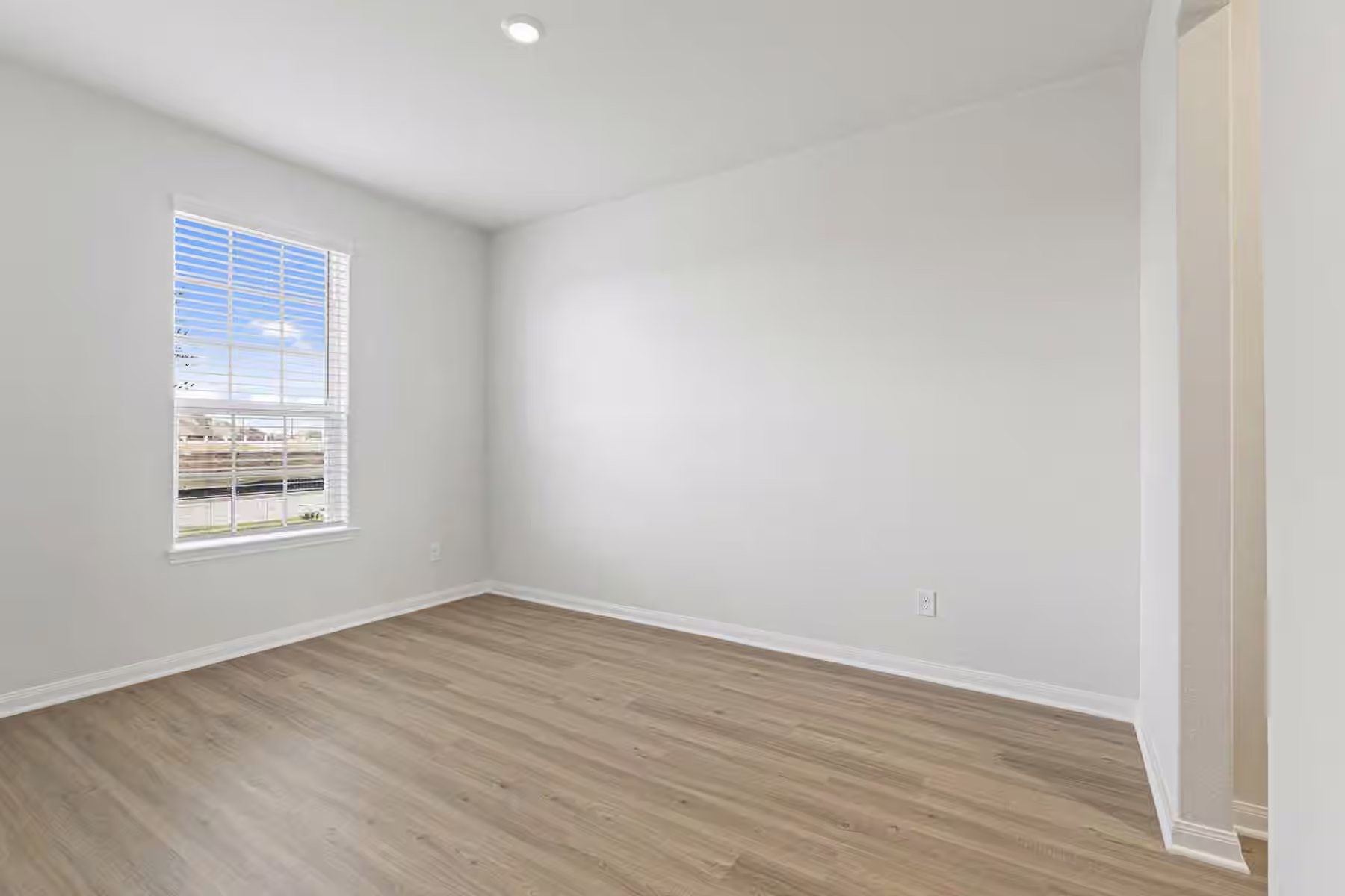 Photo 3 of 8807 New Jade Drive, Iowa Colony, TX