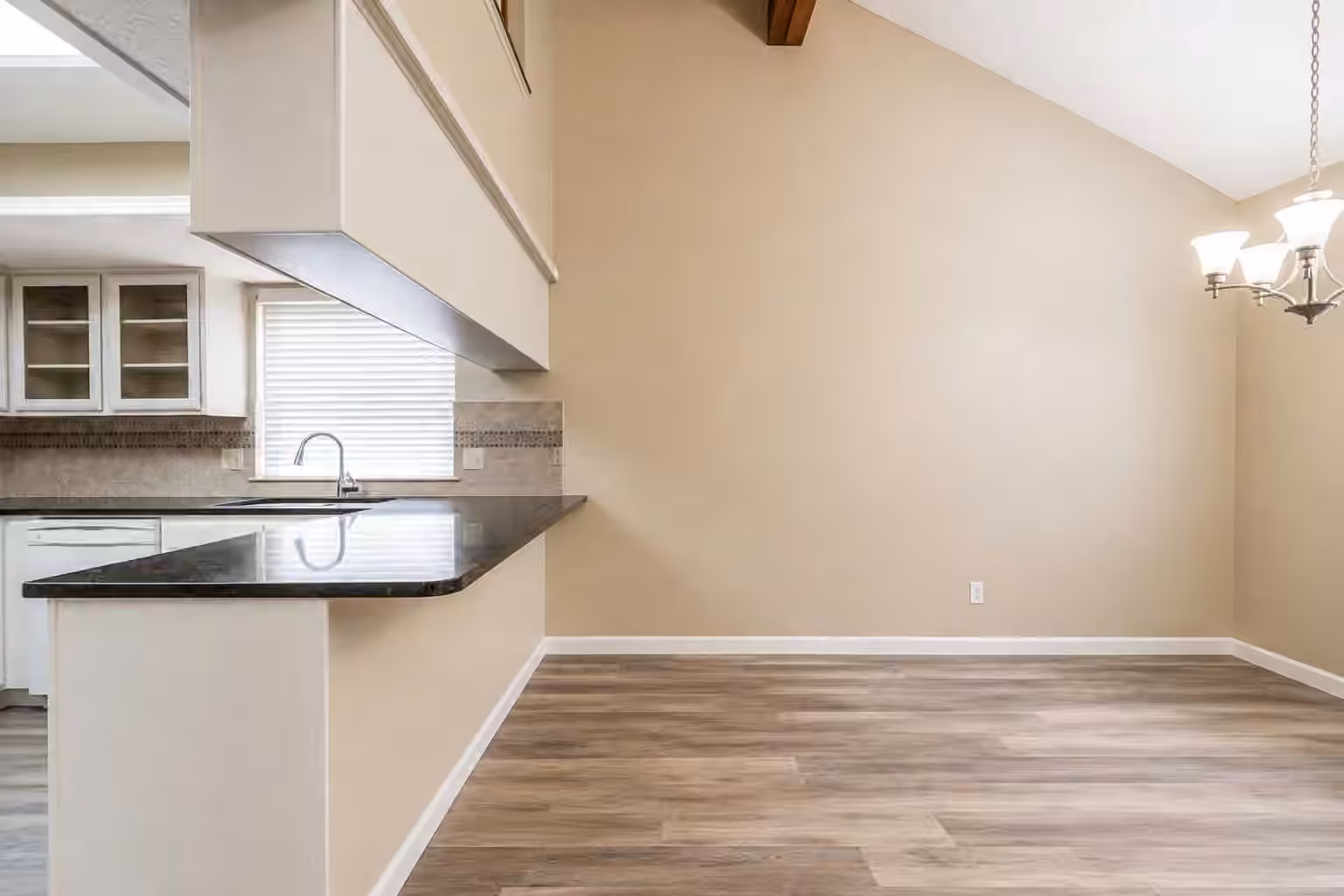 Photo 4 of 11623 Lennington Lane, Houston, TX