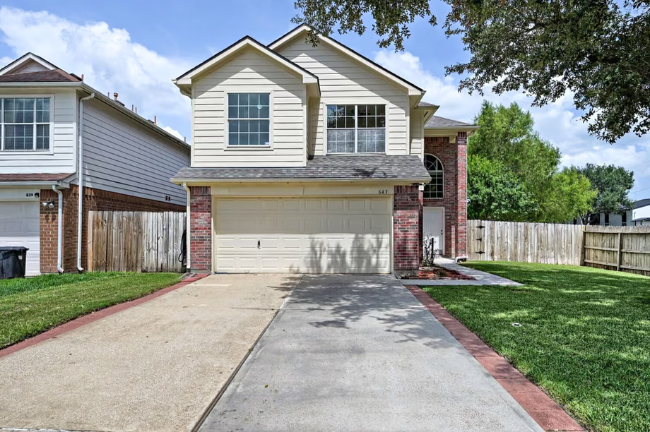 Photo of 643 Meadow Knoll Drive, Stafford, TX