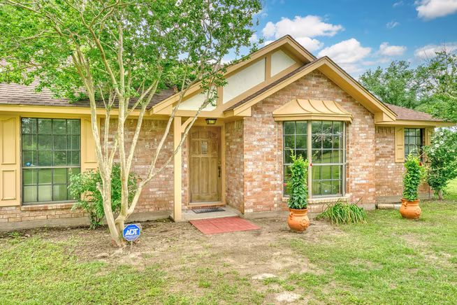 Photo 3 of 5350 Wiseman Road, Midway, TX