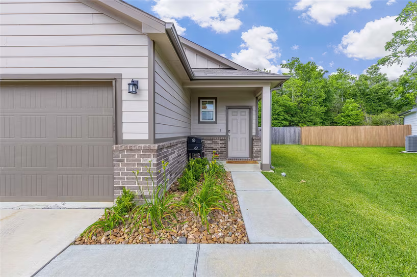 Photo 4 of 20906 Endeavor Way, Porter, TX