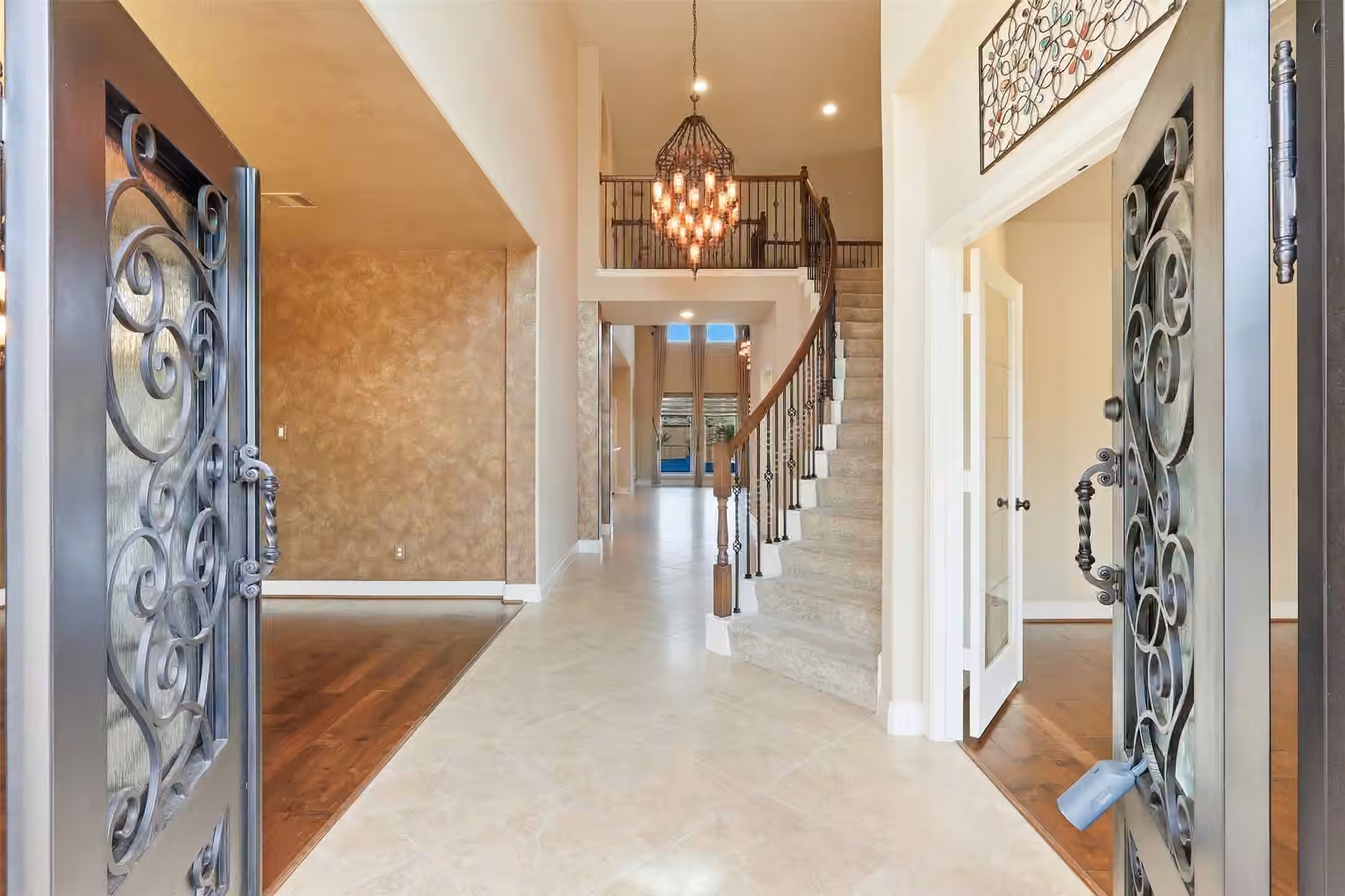 Photo 5 of 4130 Clover Ridge Lane, Sugar Land, TX