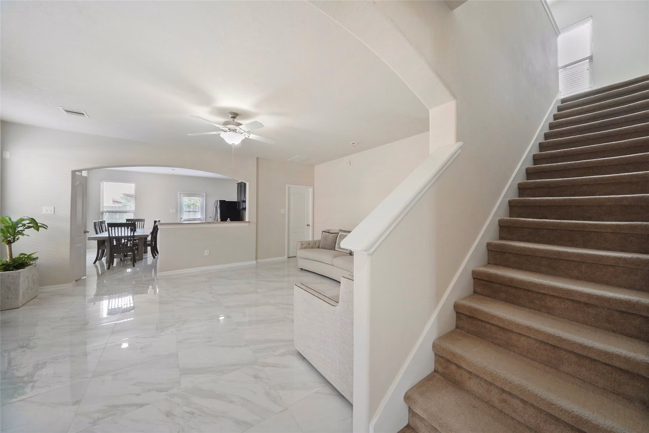 Photo 5 of 9303 Fuqua Breeze Drive, Houston, TX