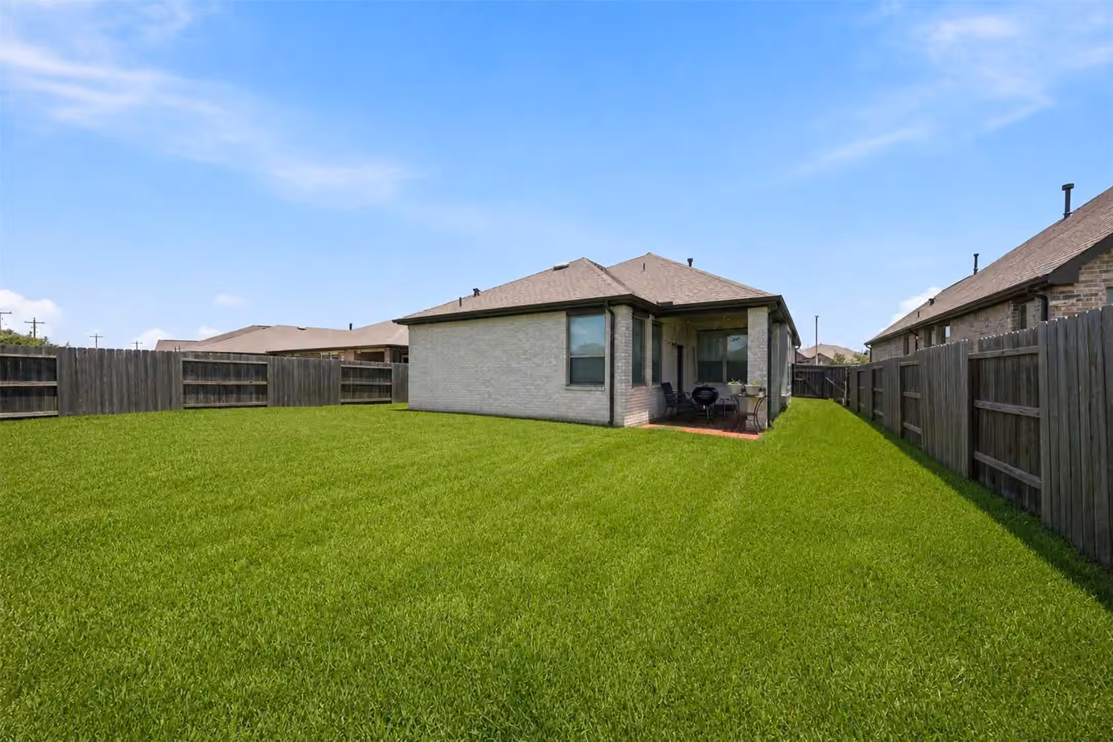 Photo 4 of 13025 Ocean Breeze Lane, La Marque, TX