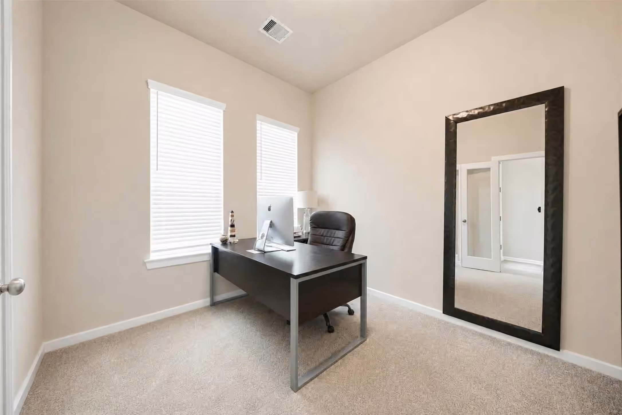 Photo 5 of 13025 Ocean Breeze Lane, La Marque, TX
