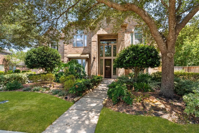 Photo 2 of 2525 W Ranch Drive, Friendswood, TX