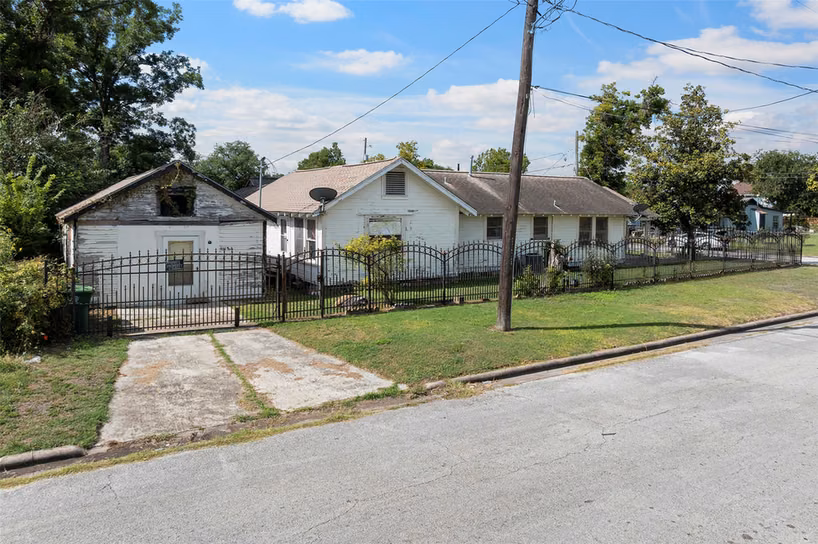 Photo 3 of 4118 Gano Street, Houston, TX