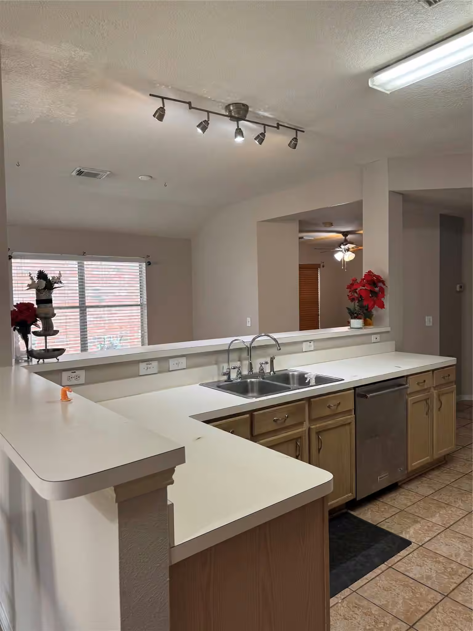 Photo 7 of 17442 S Summit Canyon Drive, Houston, TX