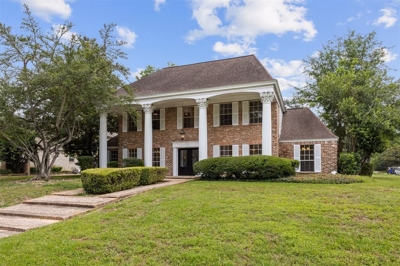 Photo of 1919 Saddlecreek Drive, Houston, TX