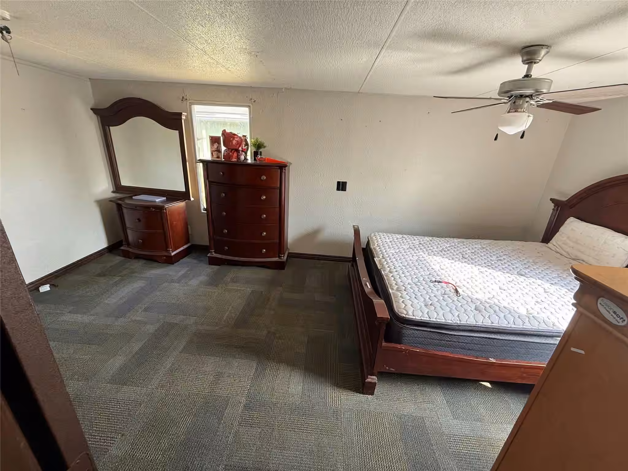Photo 7 of 1570 County Road 3479a, Cleveland, TX