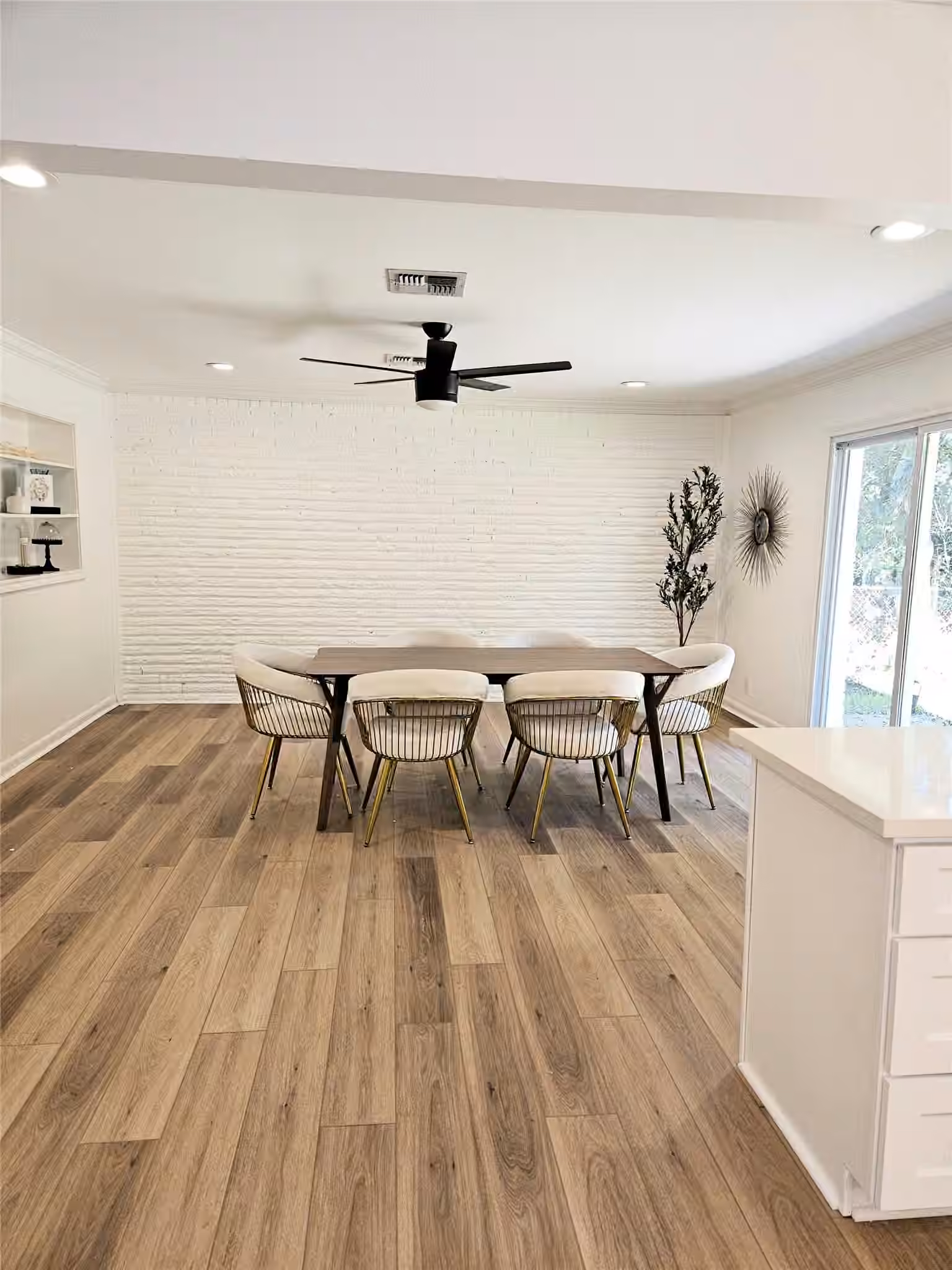 Photo 3 of 10803 Chimney Rock Road, Houston, TX