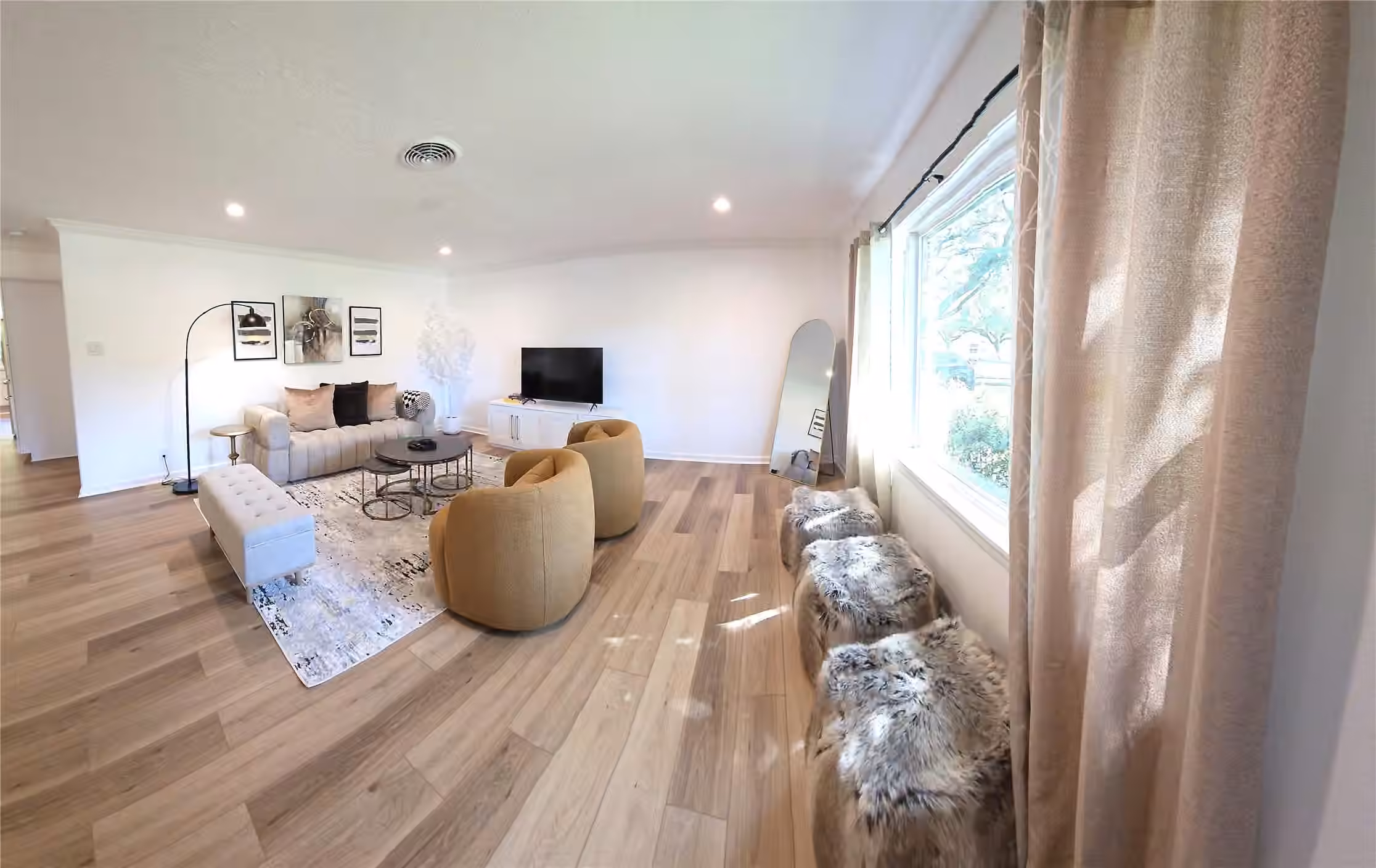 Photo 6 of 10803 Chimney Rock Road, Houston, TX