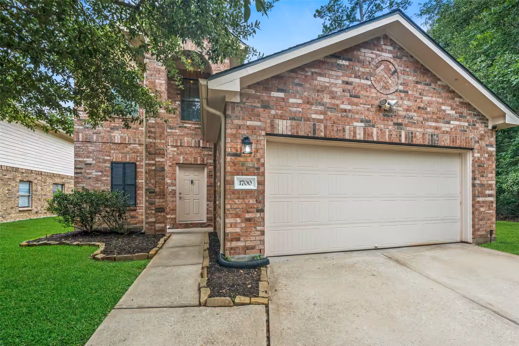 Photo 3 of 1700 Chestnut Glen Court, Conroe, TX