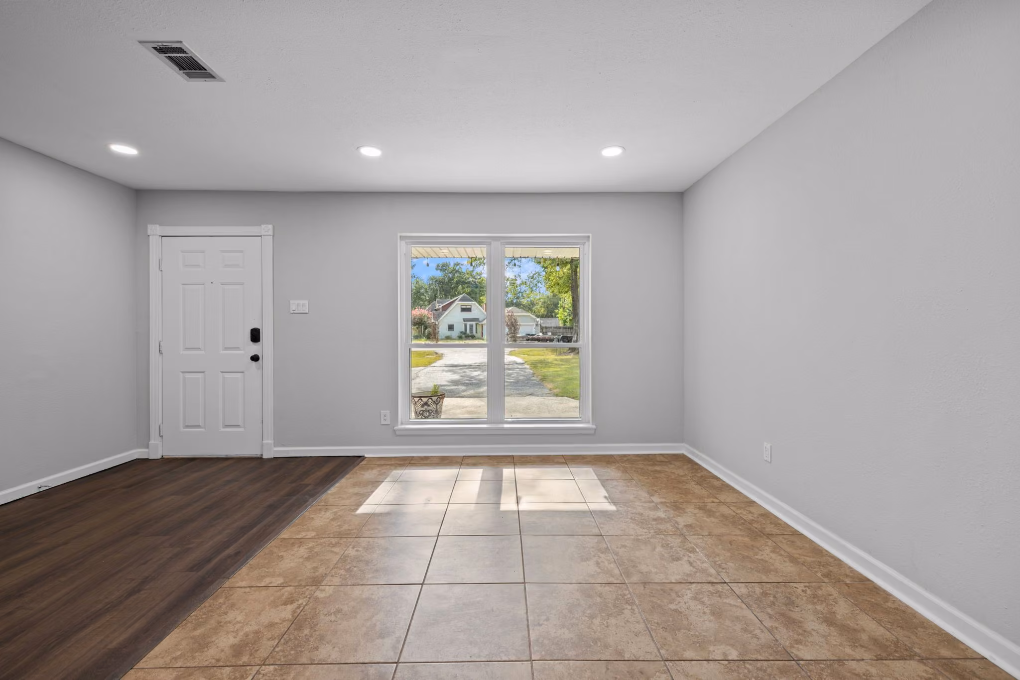 Photo 7 of 30210 E Geneva Drive E, Spring, TX