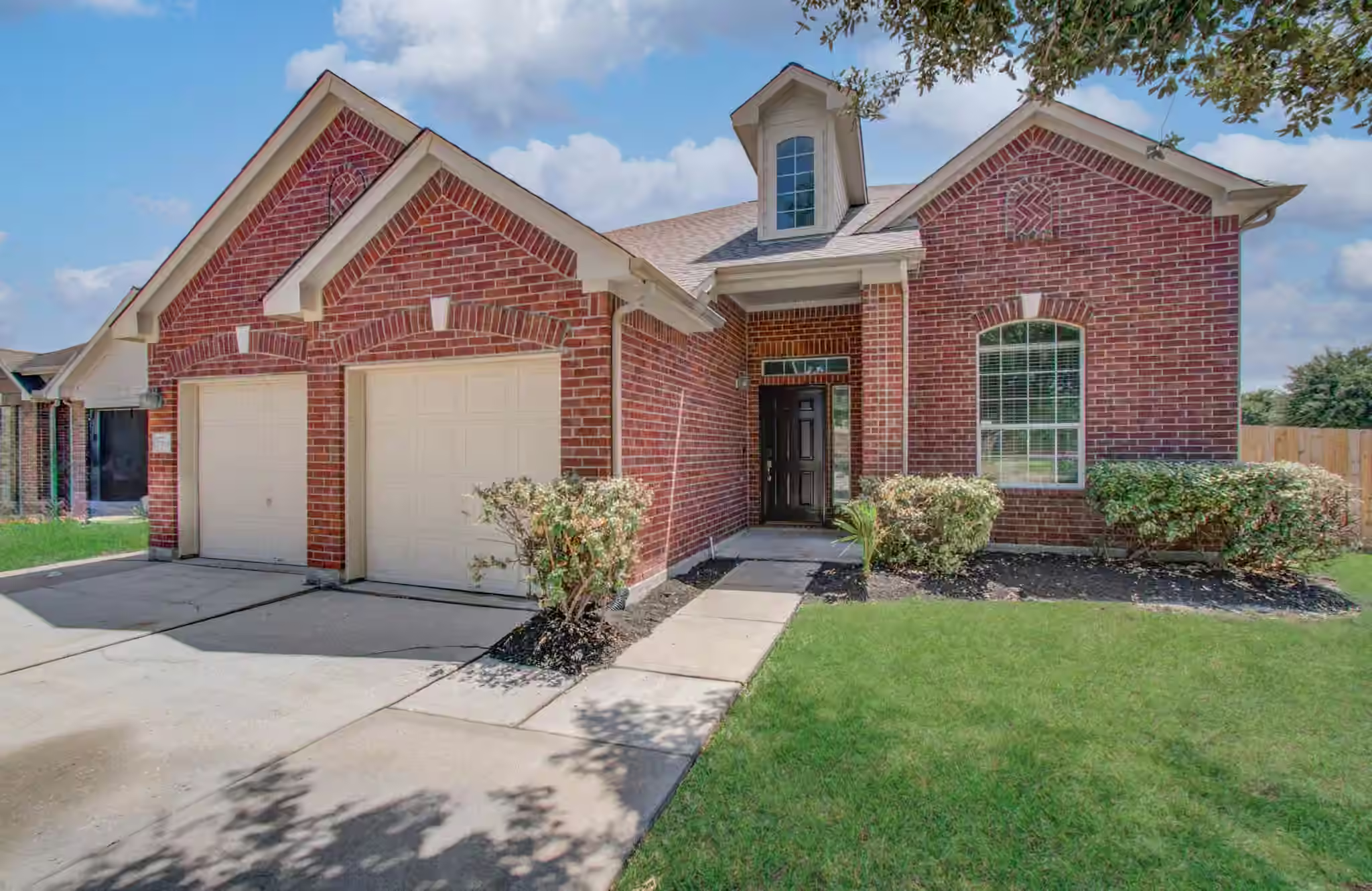 Photo 2 of 6715 Starcroft Court, Spring, TX