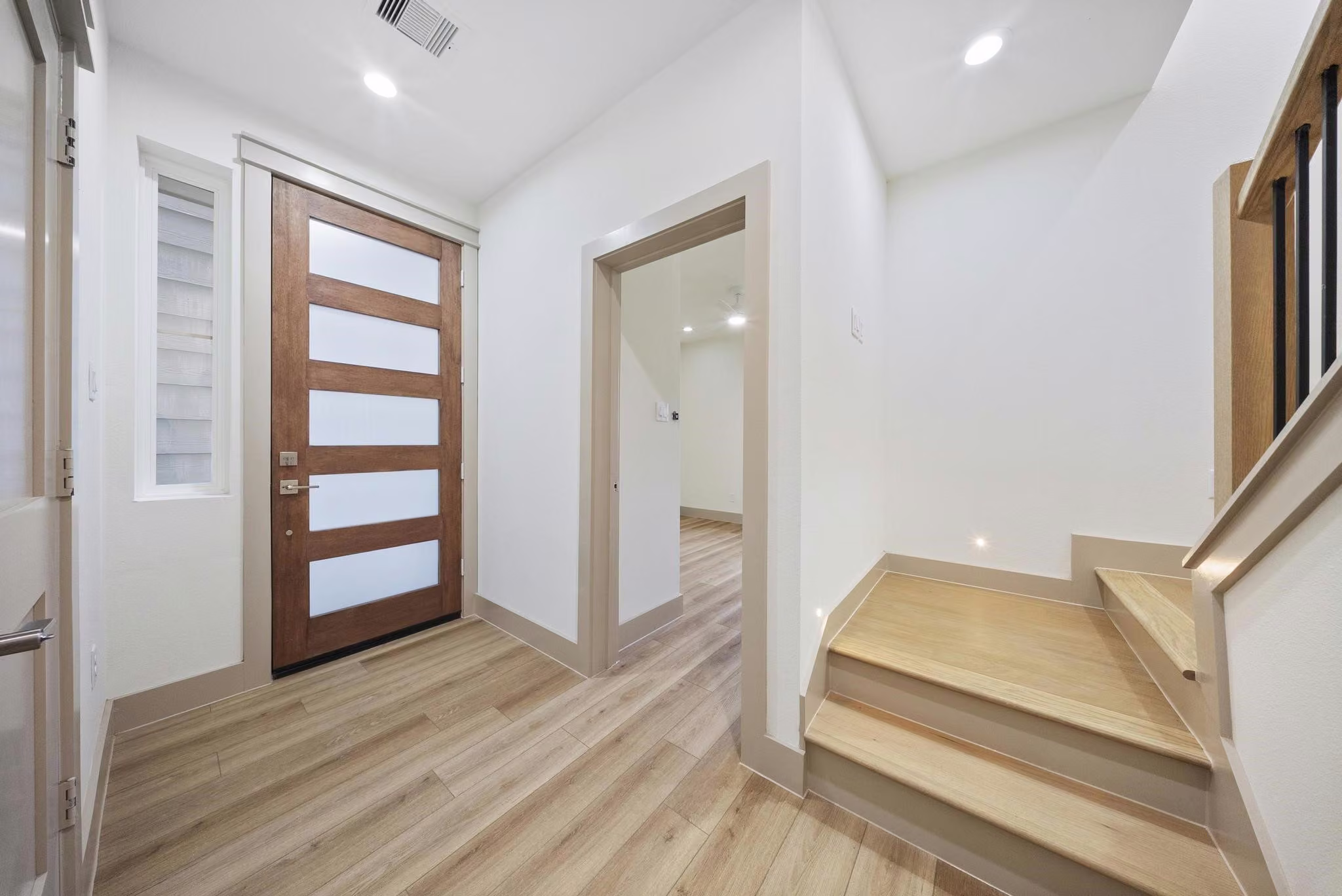 Photo 5 of 1124 Weiss Street, Houston, TX