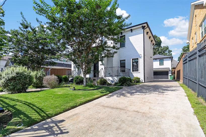 Photo 2 of 2425 Binz Street, Houston, TX