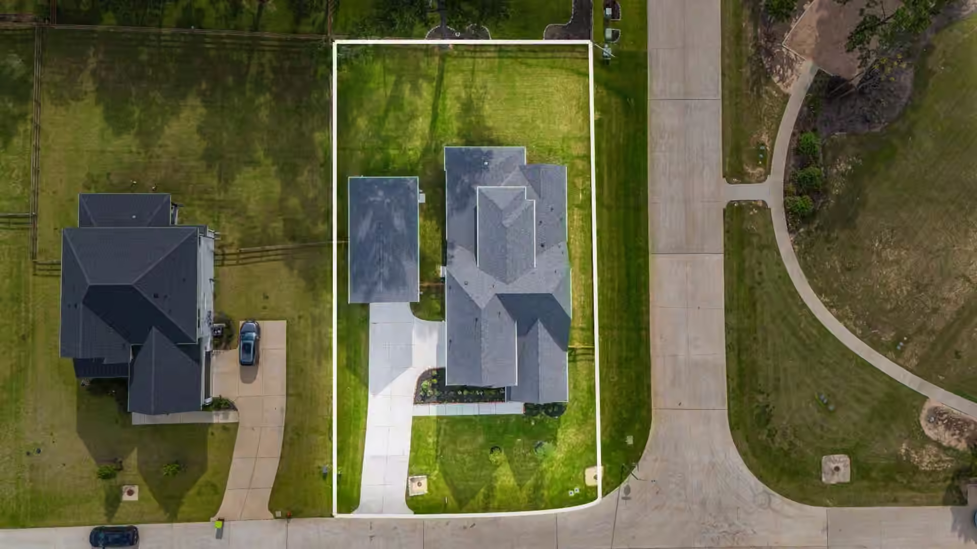Photo 2 of 551 Black Bronco Road, Magnolia, TX