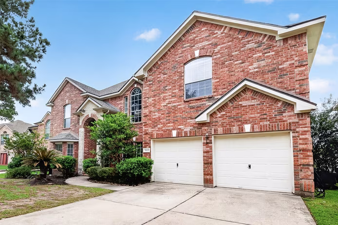 Photo 2 of 16615 Barrett Post Lane, Houston, TX
