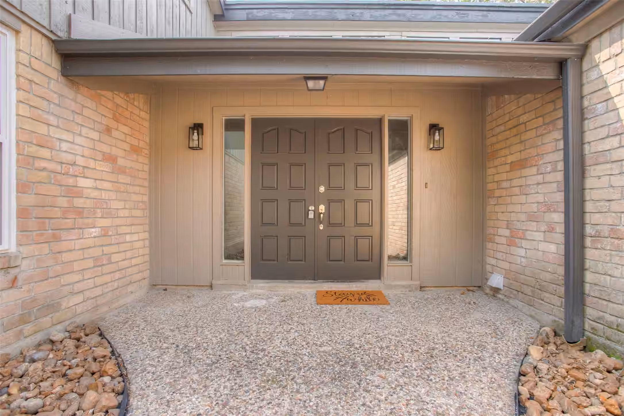 Photo 3 of 24605 Camwood Ct Road, Huntsville, TX