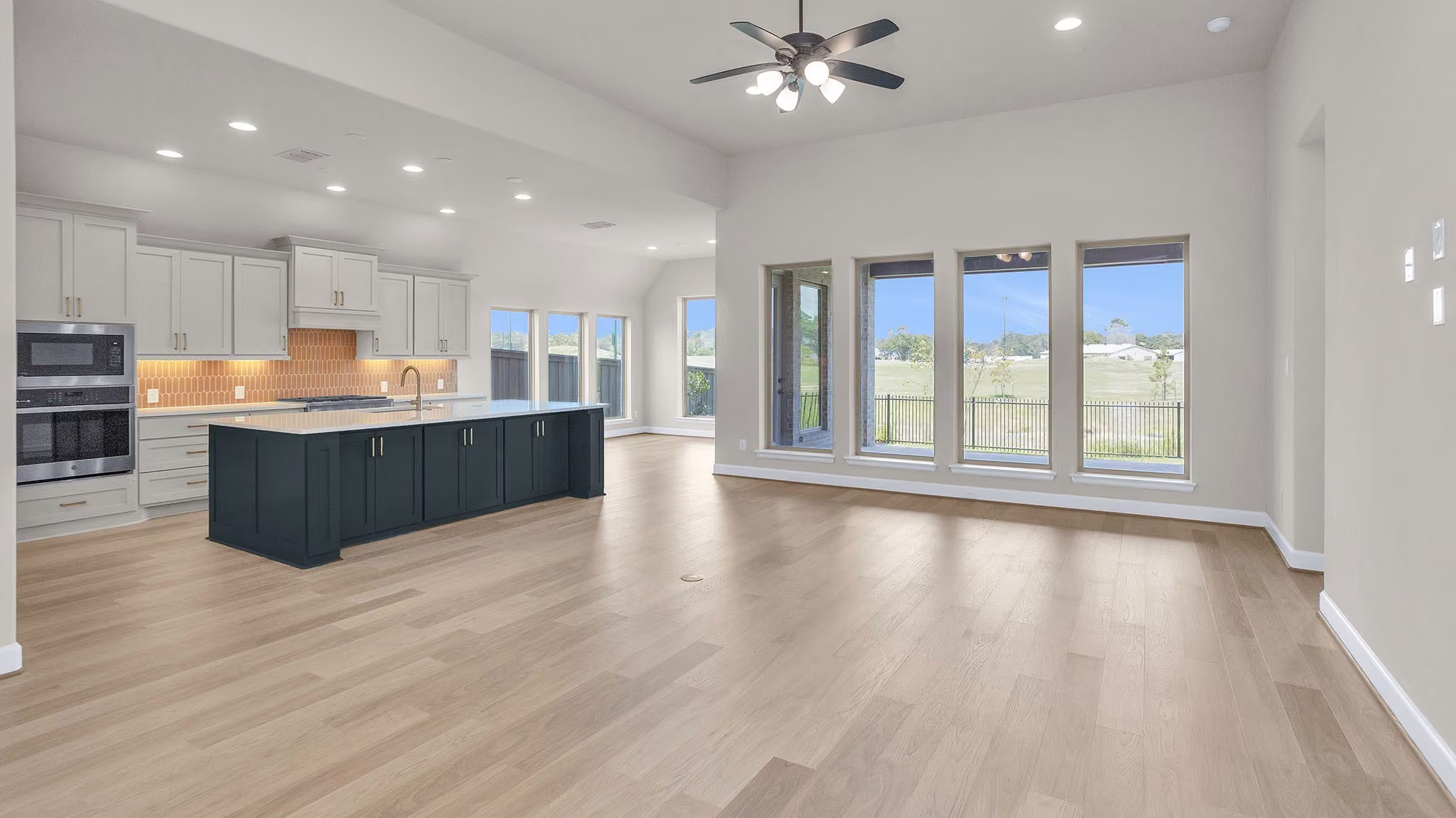 Photo 7 of 12150 Sweetbriar Loop, Mont Belvieu, TX