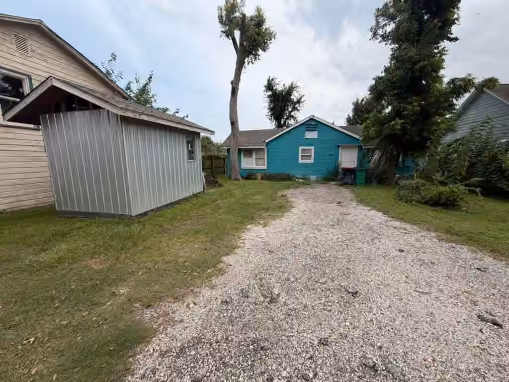 Photo 5 of 3226 Arkansas Street, Baytown, TX