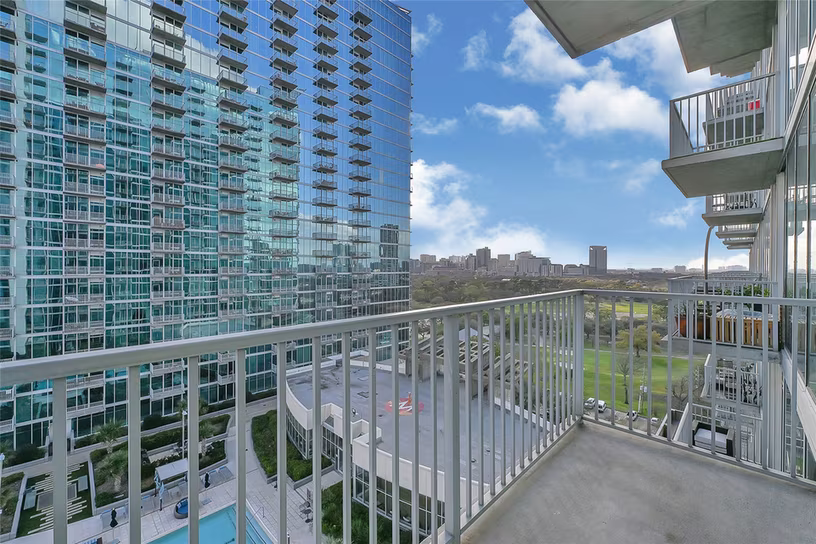 Photo 2 of 5925 Almeda Road 11306, Houston, TX