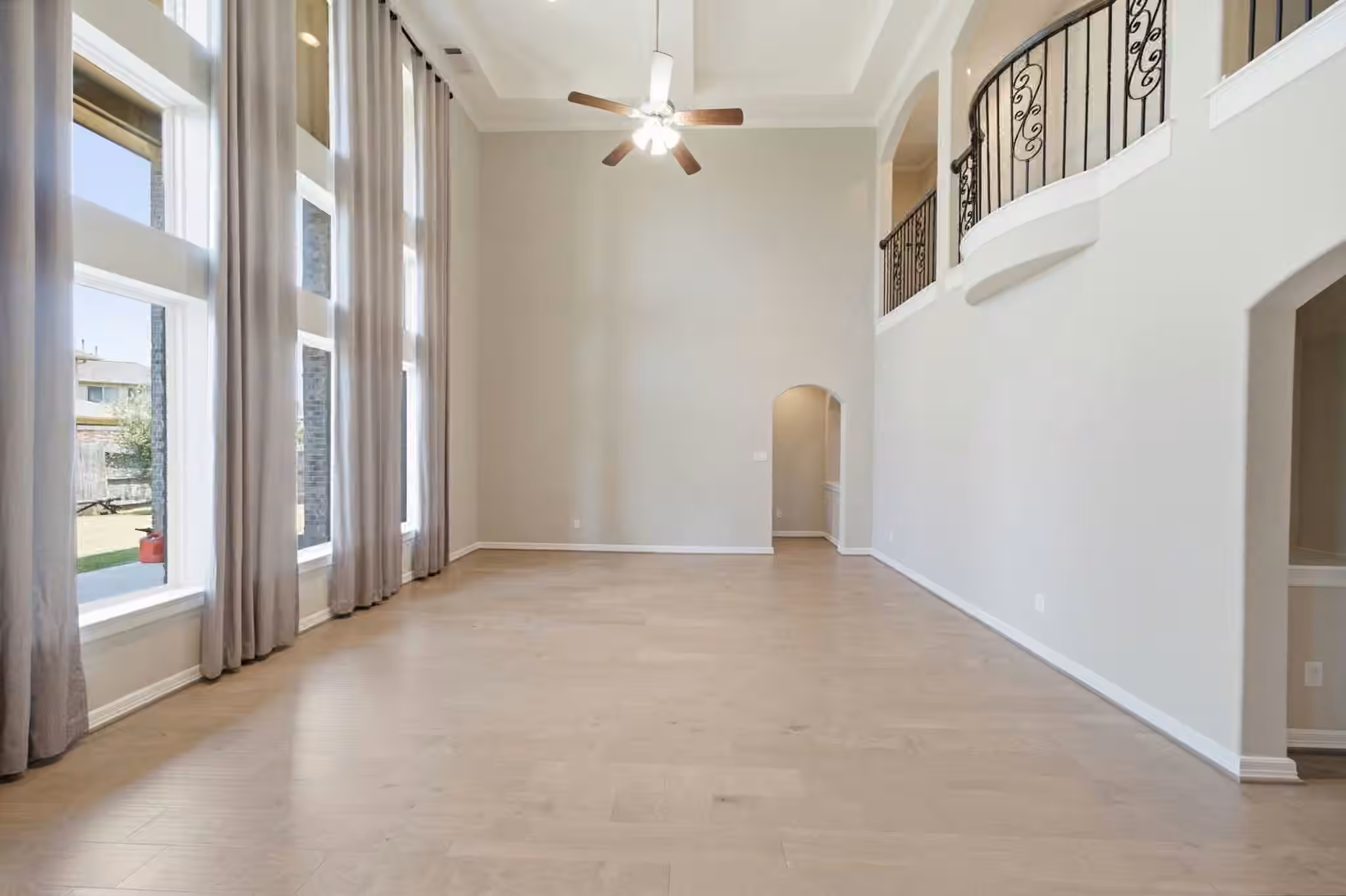 Photo 7 of 5510 Oban Terrace Lane, Sugar Land, TX