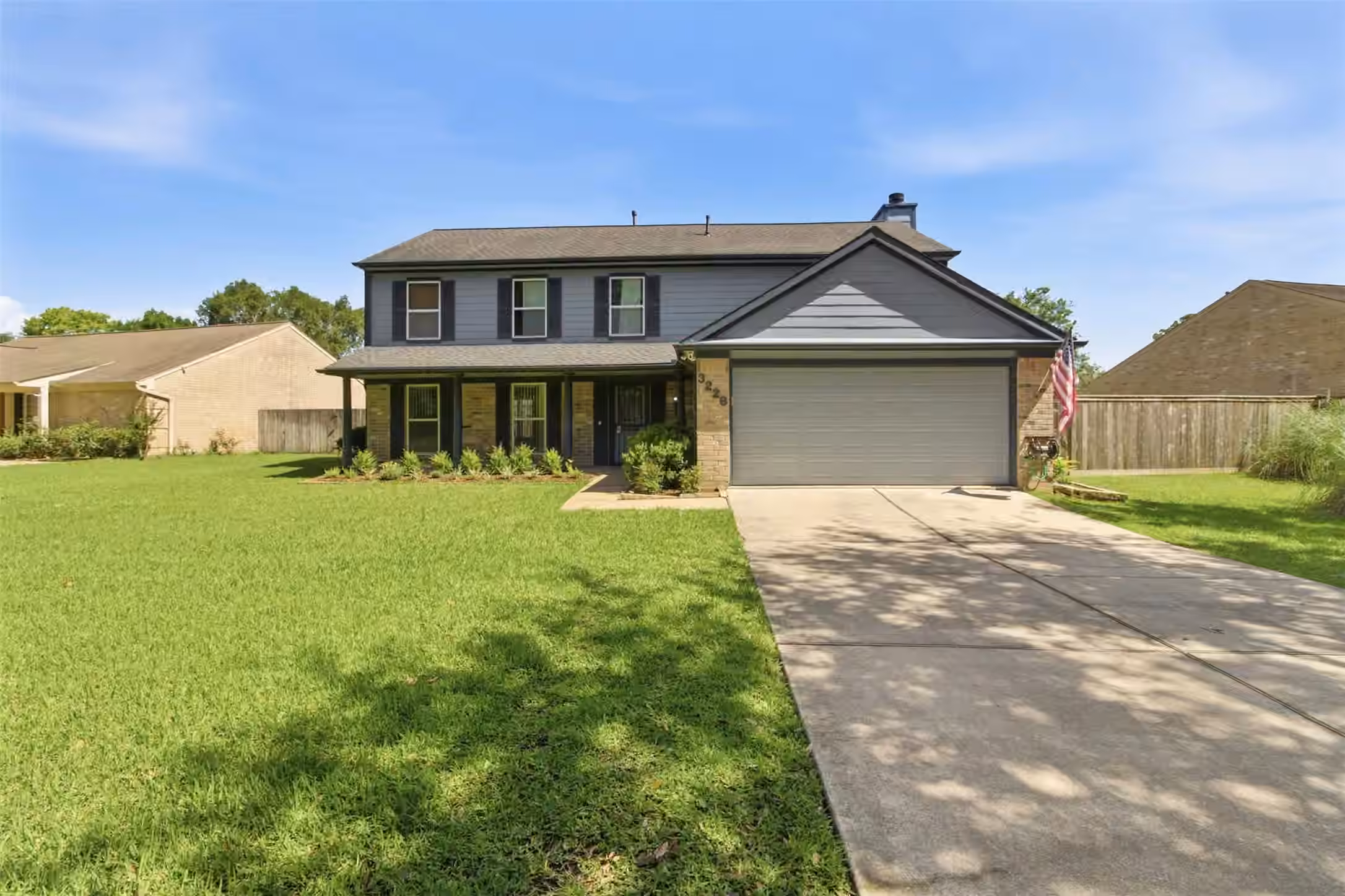 Photo 2 of 3226 Lakefield Way, Sugar Land, TX
