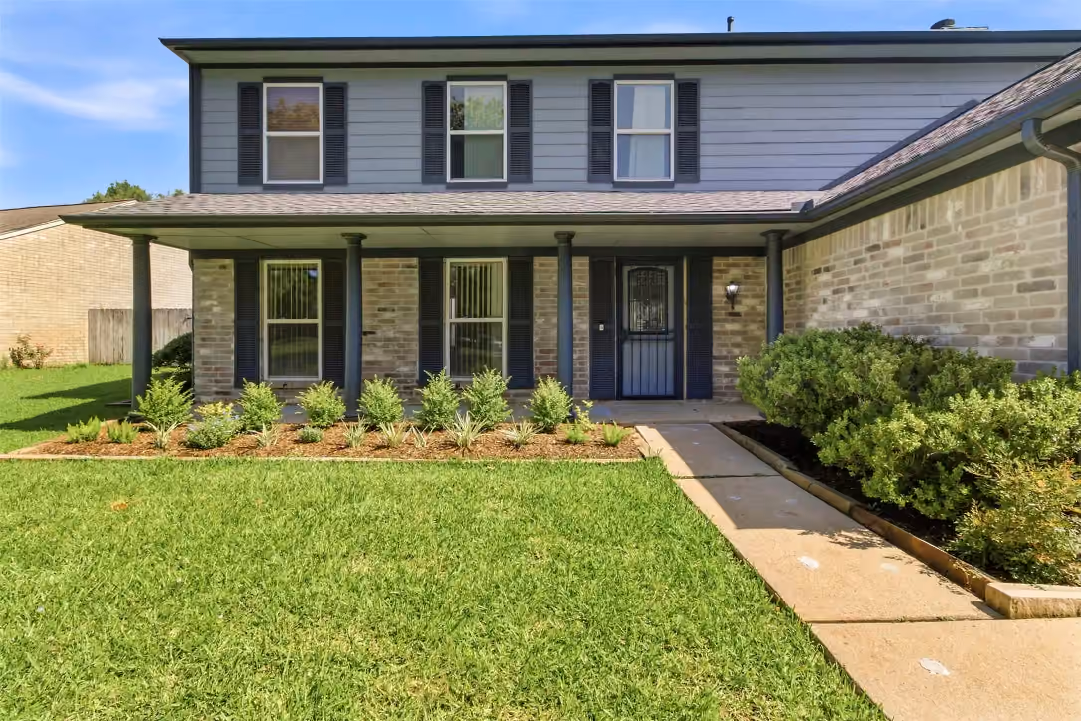 Photo 4 of 3226 Lakefield Way, Sugar Land, TX