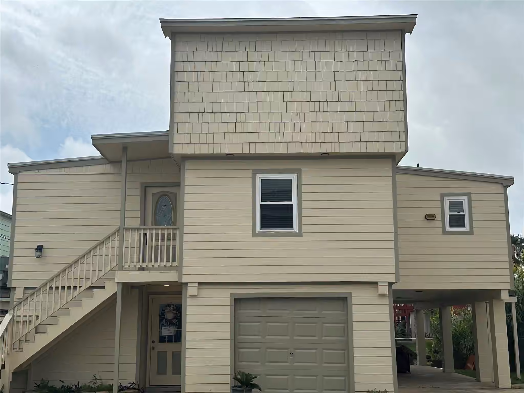 Photo 4 of 658 Warsaw Street, Bayou Vista, TX