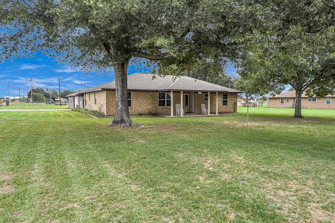 Photo 2 of 1181 Schmidt Road, Sealy, TX
