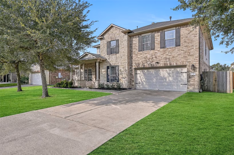 Photo 6 of 1117 Richards Drive, Friendswood, TX
