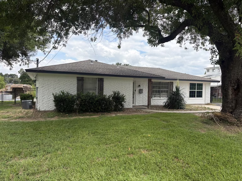Photo 3 of 15915 Mueschke Road, Cypress, TX