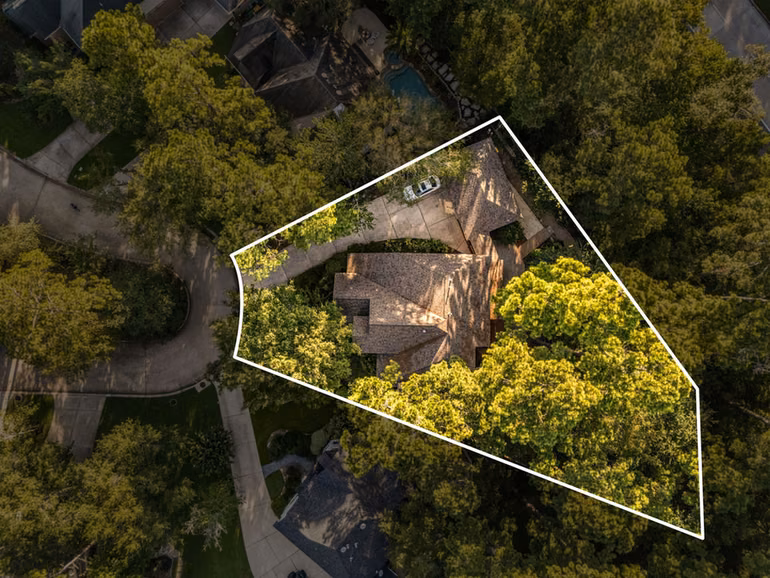 Photo 2 of 205 Purple Slate Place, The Woodlands, TX