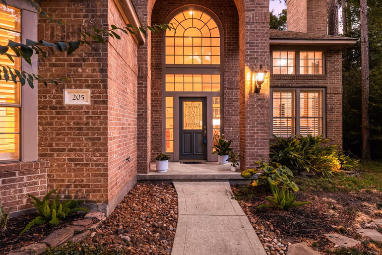 Photo 5 of 205 Purple Slate Place, The Woodlands, TX