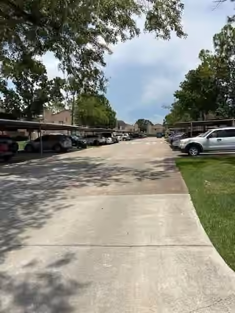 Photo 6 of 10555 Turtlewood Court 2111, Houston, TX