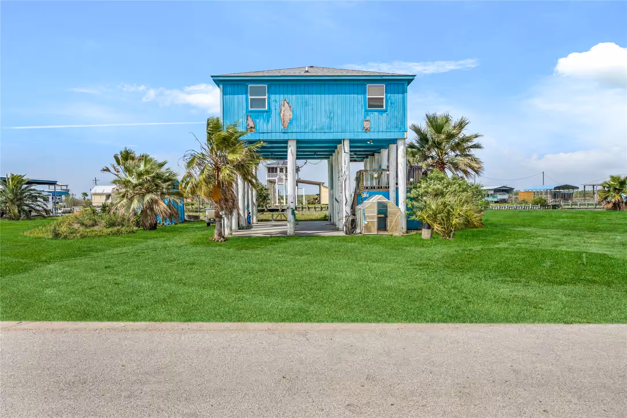 Photo 2 of 1495 Mabry Street, Gilchrist, TX