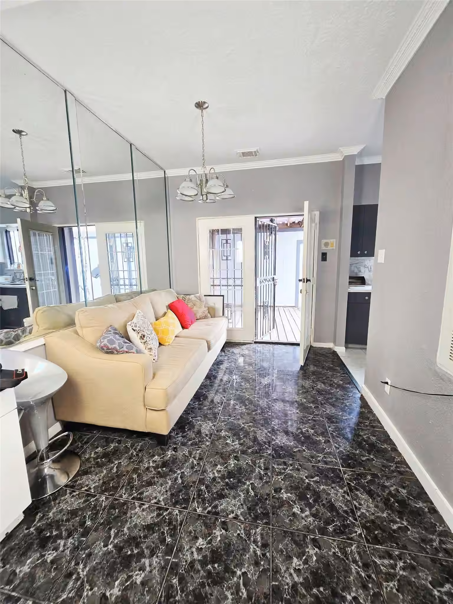 Photo 5 of 12400 Brookglade Circle 44, Houston, TX