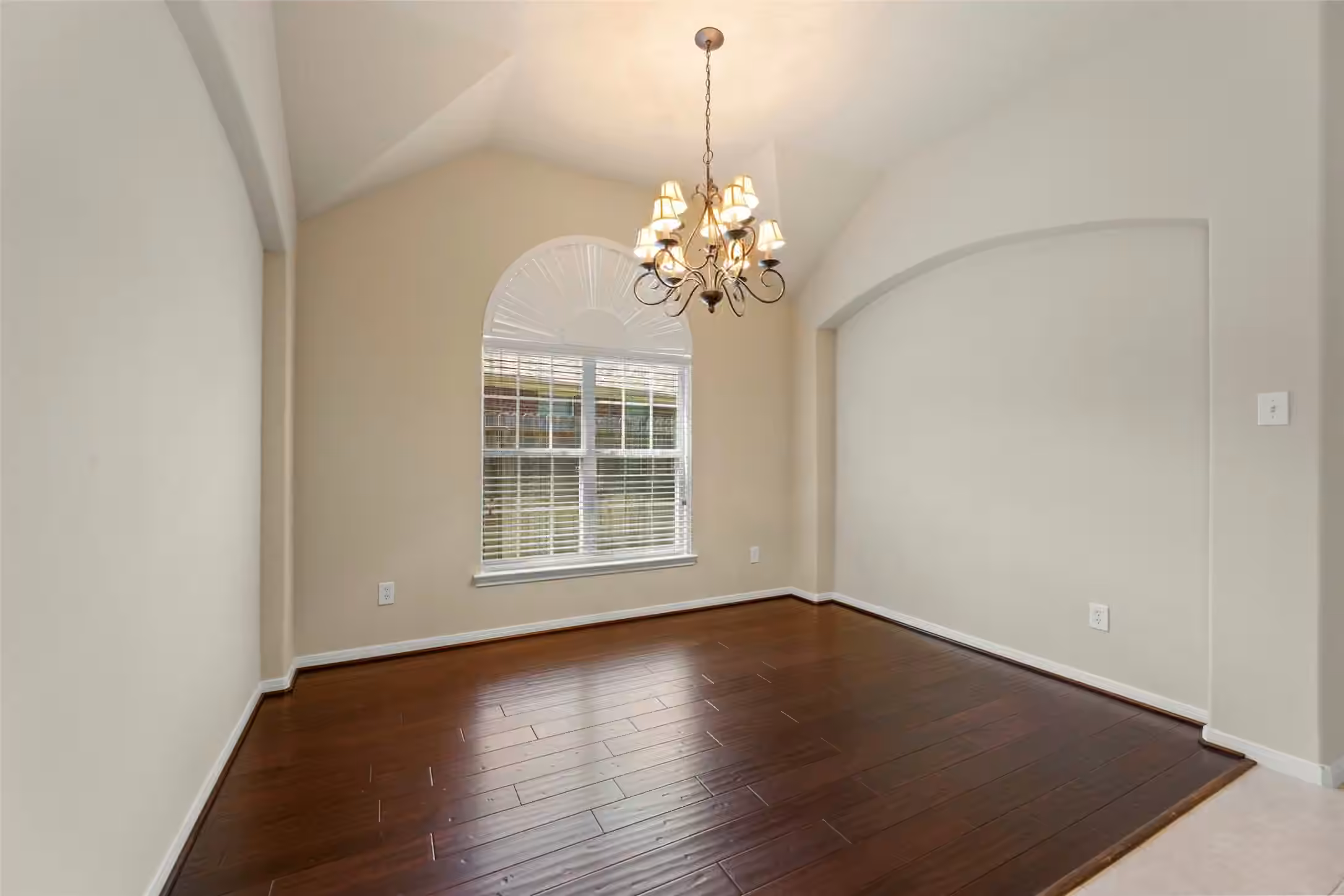 Photo 2 of 21118 Dusty Glen Lane, Spring, TX