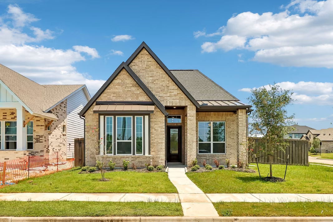 Photo of 11902 Salty Bend Drive, Mont Belvieu, TX 77523